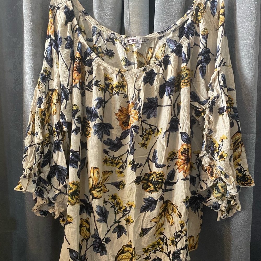 Wanderlust Floral Blouse with Ruffled Sleeves - Cream and Yellow